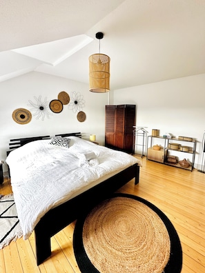 4 bedrooms, desk, iron/ironing board, travel cot - Vintage Loft • 155 m² • 4 bedrooms • Parking, Netflix, Ultra-fast fiber Wifi (Mulhouse)