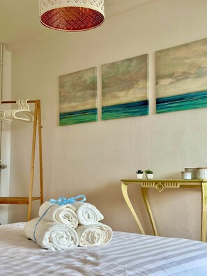 4 bedrooms, desk, iron/ironing board, travel cot