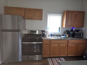 Micro-ondes, four, plaque de cuisson