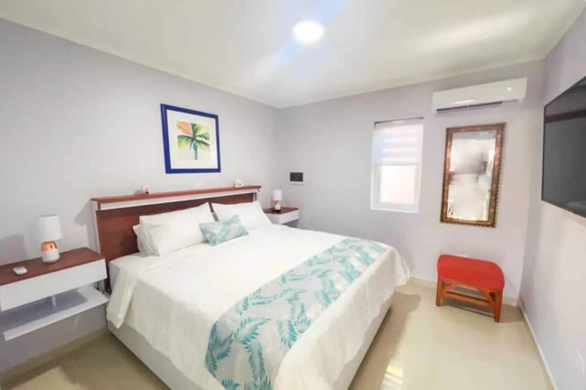 Comfort Apartment, Pool View
