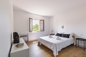 3 Schlafzimmer, Bügeleisen/Bügelbrett, WLAN, Bettwäsche