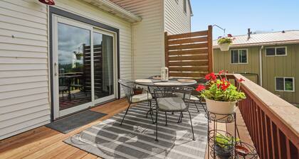 Charming 2-bedroom house in Viroqua with AC