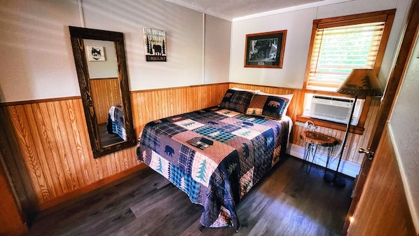 Yksilöllisesti sisustettu, ilmainen Wi-Fi, vuodevaatteet