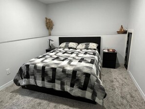 Internet, bed sheets