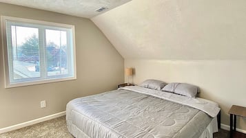 4 Schlafzimmer, Bügeleisen/Bügelbrett, WLAN, Bettwäsche