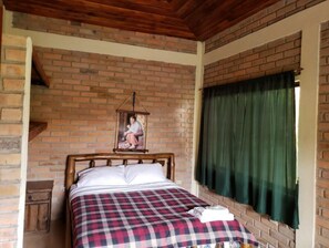 21 bedrooms, WiFi