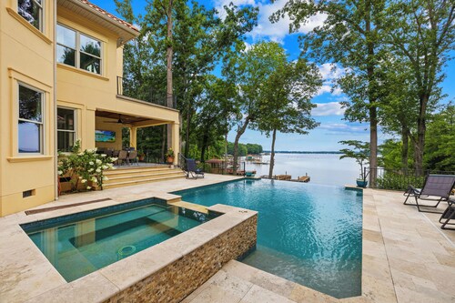 Oasis at Lake Norman LKN, 20 min from CLT uptown