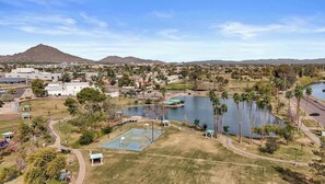 Sport court - Sunrise Golf Course Water Views: Remodeled Home with Epic Deck (Scottsdale)