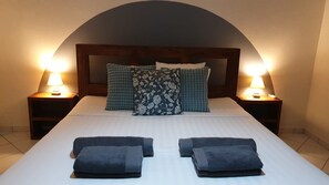 1 bedroom, in-room safe, free WiFi, bed sheets