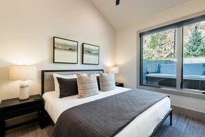 5 bedrooms, iron/ironing board, free WiFi, bed sheets - Ski & Golf Luxury with Private Hot Tub at Canyons (Park City)