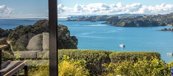 Trelawny, Double Bay Views