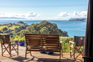 Terrace/patio - Trelawny, Double Bay Views (Waiheke Island)