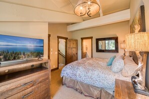 4 bedrooms, desk, iron/ironing board, free WiFi