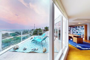 Interior - Seaview Oasis (Victoria)