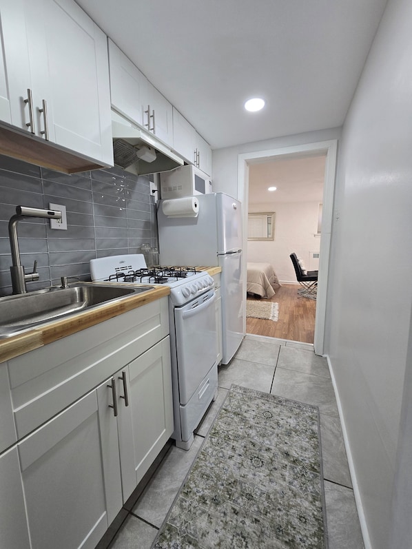 Microwave, oven, stovetop
