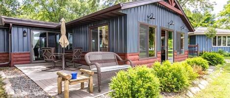 تناول الطعام بالخارج