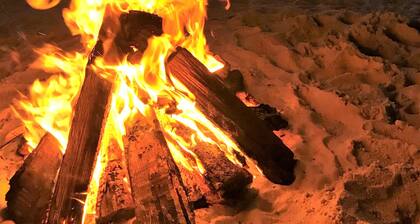 Salty Blue is a new 2BD/2BA cottage, walking distance to restaurants & shops! Pool and fenced yard!