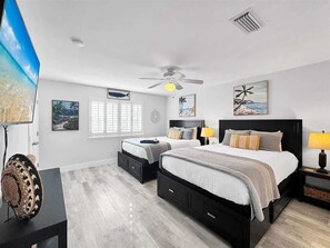 2 chambres, fer et planche à repasser, Wi-Fi, draps fournis