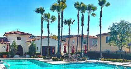 Modern 2 bedroom Villa in Santa Clarita
