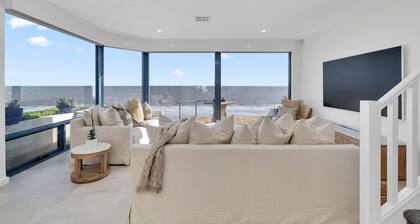 Lux Escape on Esplanade | By Host Solutions