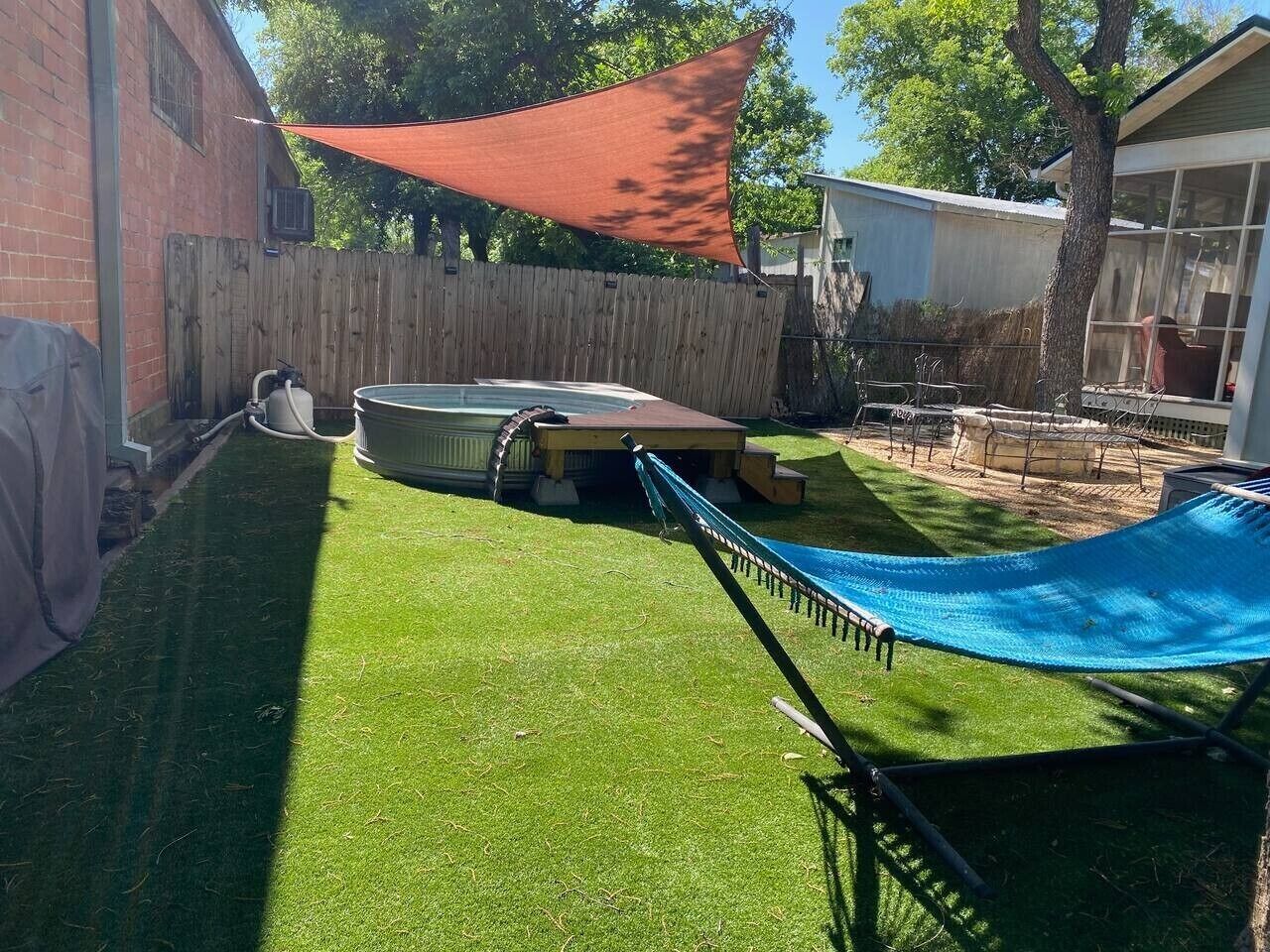 Bañera de hidromasaje al aire libre
