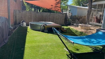 Bañera de hidromasaje al aire libre