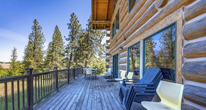 Adams Rest - Hot Tub! Mosier Log Cabin, Mt Adams View, Great Peaceful location!