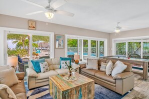 Smart TV, table tennis - Paradise Point - Luxury Oceanfront Estate w/ Pool, Dock, Outdoor Kitchen & Family Amenities (Marathon)