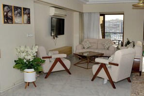 Family Studio Suite, River View | Living area - Nile Diamond Suites (Cairo)