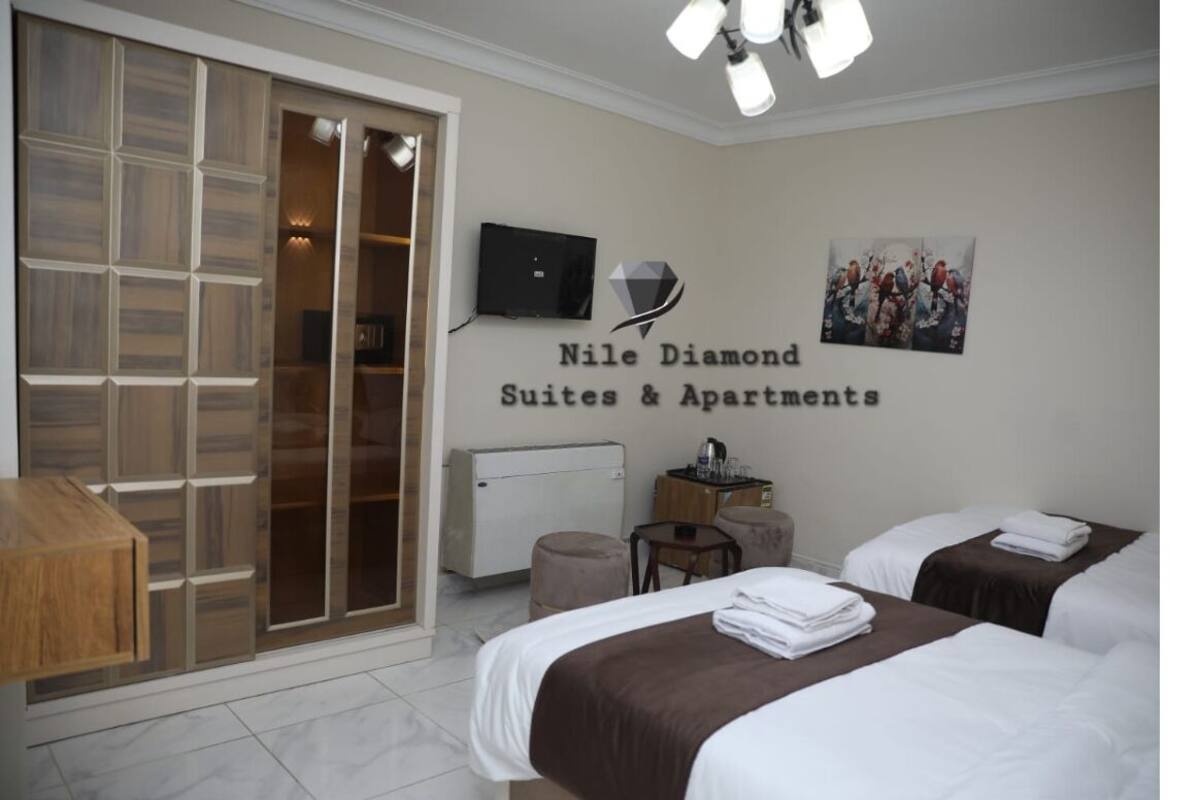 Classic Room, Air conditioning | Premium bedding, down comforters, minibar, in-room safe