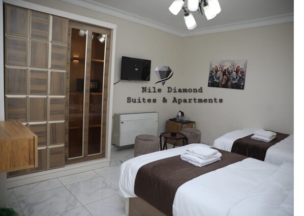 Classic Room, Air conditioning | Premium bedding, down comforters, minibar, in-room safe