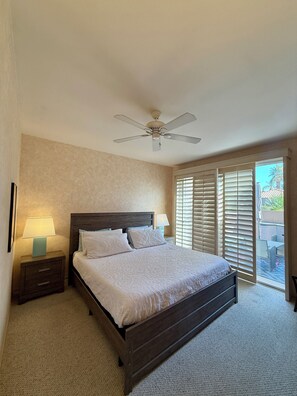 3 makuuhuonetta, silitysrauta/-lauta, Wi-Fi, vuodevaatteet