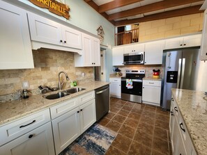 Private kitchen - Family-Friendly 3BR - Walk to Beach & Sunset Views (Holmes Beach)
