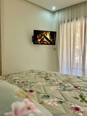 1 chambre, fer et planche à repasser, Wi-Fi gratuit, draps fournis