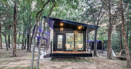 The Red Bird | Treehouse Stay + Pickleball Court