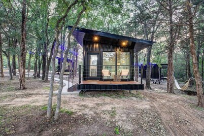 The Red Bird | Treehouse Stay + Pickleball Court