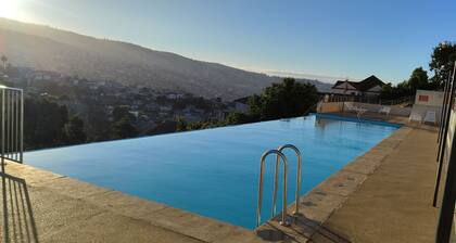 7P-Charming 3-bedroom apartment with AC, fitness room in vibrant Valparaíso