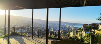 7P-Charming 3-bedroom apartment with AC, fitness room in vibrant Valparaíso