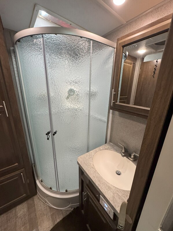 Bathroom - Cozy RV with AC and fitness room in Comfort, Texas in the hill country. (Comfort)