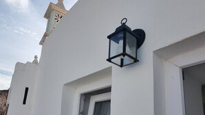 تفاصيل الفندق من الخارج