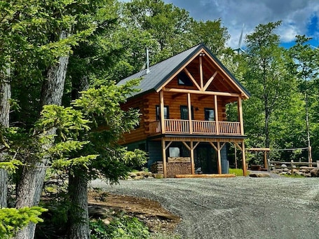 Exterior. The Greylock Cabin