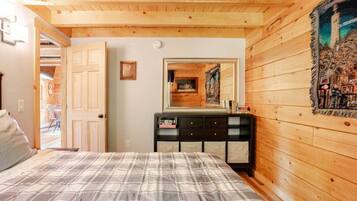 2 camere, ferro/asse da stiro, Wi-Fi gratuito, lenzuola