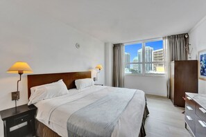 2 Schlafzimmer, Schreibtisch, Bügeleisen/Bügelbrett, kostenloses WLAN