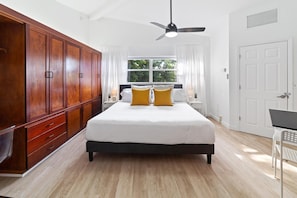 4 Schlafzimmer, Bügeleisen/Bügelbrett, WLAN