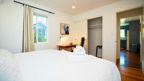 1 室のベッドルーム、アイロン / アイロン台、インターネット、ベッドシーツ