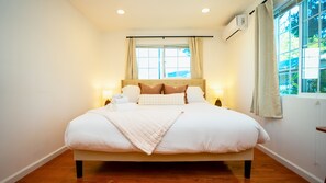 1 bedroom, iron/ironing board, Internet, bed sheets