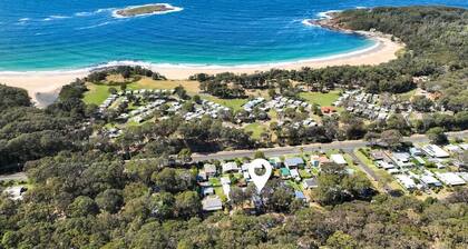 Beach & Bush Getaway | Private, Family & Pet-Friendly | Wildlife Views