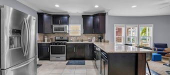Lighthouse Landing–Secluded Comfort in Marine City