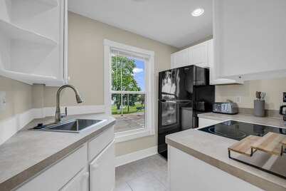 Lighthouse Loftâ Chic Getaway in Marine City