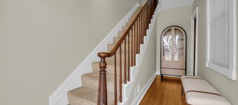 Lighthouse Loft– Chic Getaway in Marine City